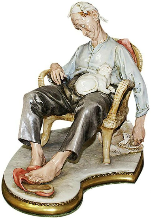 Statuette "Afternoon nap"