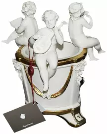 Статуэтка "Ангелы у колодца"