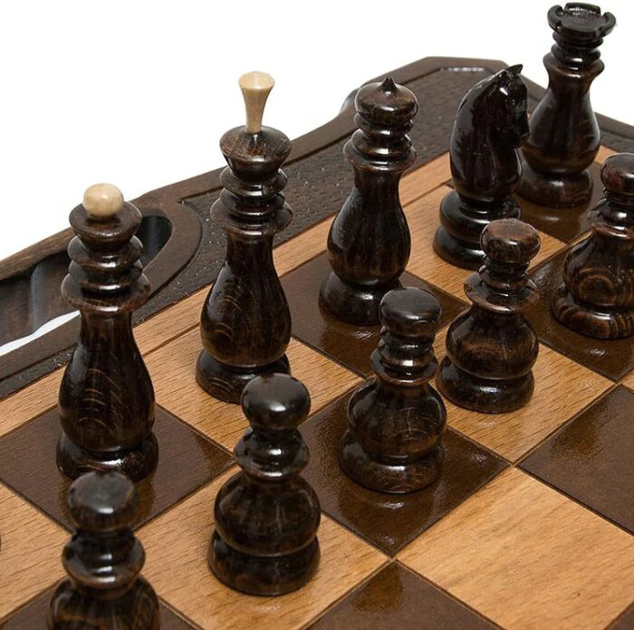 Carved chess, backgammon and checkers made of beech "Modern" with a handle