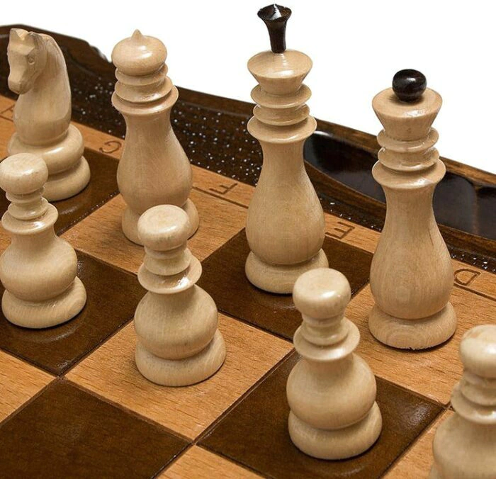 Carved chess, backgammon and checkers made of beech "Modern" with a handle