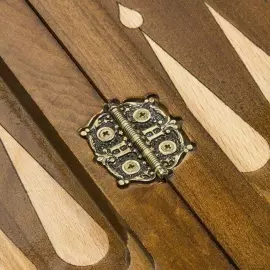 Резные шахматы и нарды из ценных пород дерева "Переплетение"