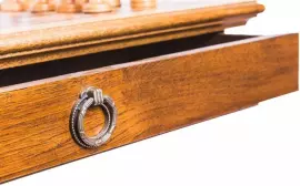 Шахматный стол из дуба "Постамент"