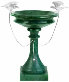 Ваза "Соколиная охота" из нефрита