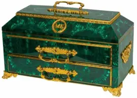 Ларец под наручные часы из малахита Ларец под наручные часы из малахита