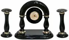 Часы и два подсвечника из черного обсидиана Часы и два подсвечника из черного обсидиана