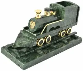 Фигурка "Поезд" из зеленого мрамора с гербом России Фигурка "Поезд" из зеленого мрамора с гербом России
