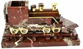 Фигурка "Поезд" из яшмы с гербом России Фигурка "Поезд" из яшмы с гербом России