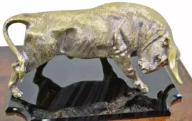 Часы-сейф из обсидиана "Бык"