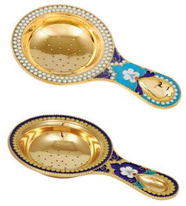 Ситечко "Алый цветочек" из серебра с золочением