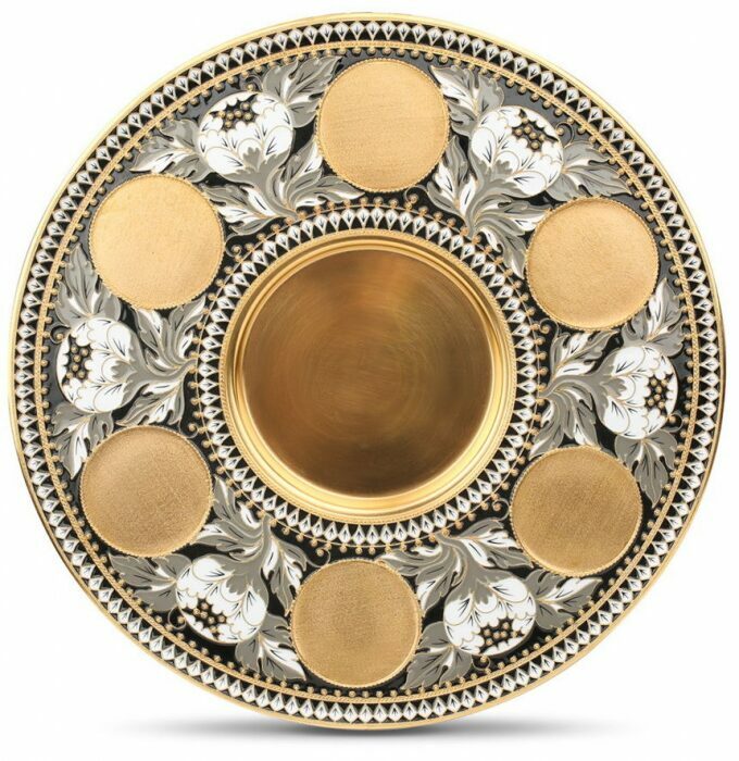 Поднос из ликерного набора "Пион" из серебра с золочением