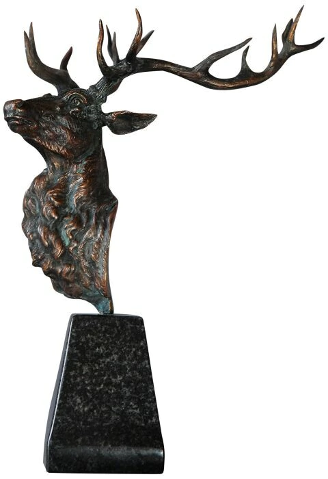 The author's bronze sculpture "Deer's Head"