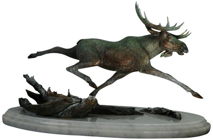 The author's bronze sculpture "Running Moose"