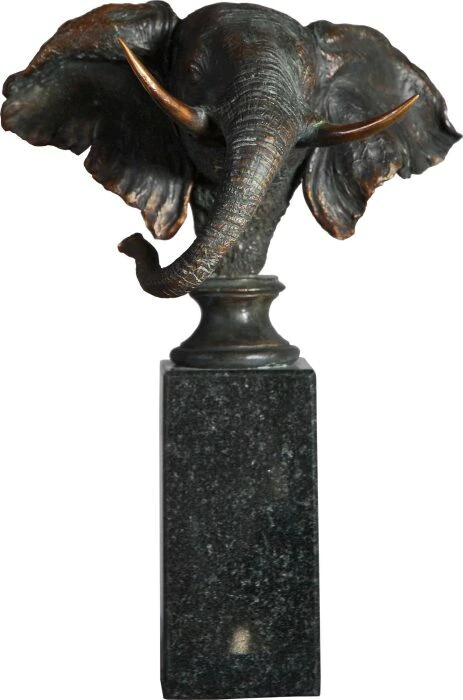 The author's bronze sculpture "Elephant's Head"