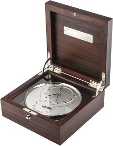 Часы морские встроенные в коробку "Master Clock Ship"