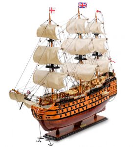 Модель британского линейного корабля "HMS Victory" 1668 г.