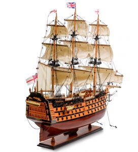 Модель британского линейного корабля "HMS Victory" 1668 г.