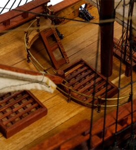 Модель российского линейного корабля 1712г. "Полтава"