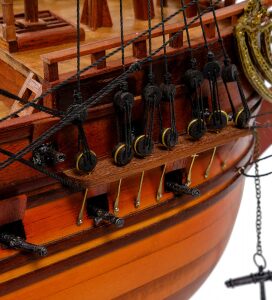 Модель российского линейного корабля 1712г. "Полтава"