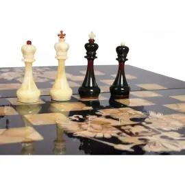 Шахматы из янтаря "Россия" морёный дуб Шахматы из янтаря "Россия" морёный дуб
