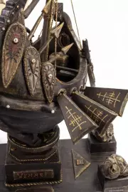 Масштабная модель корабля из мореного дуба "Венари"