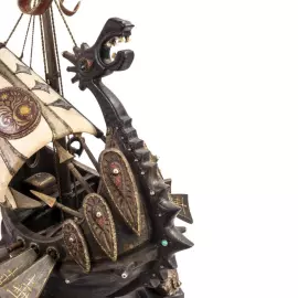 Масштабная модель корабля из мореного дуба "Венари"