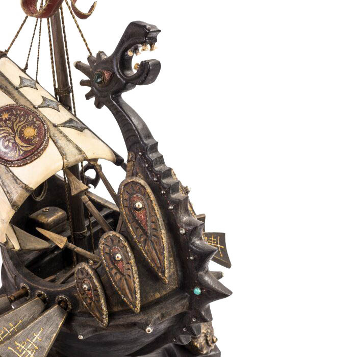 Масштабная модель корабля из мореного дуба "Венари"