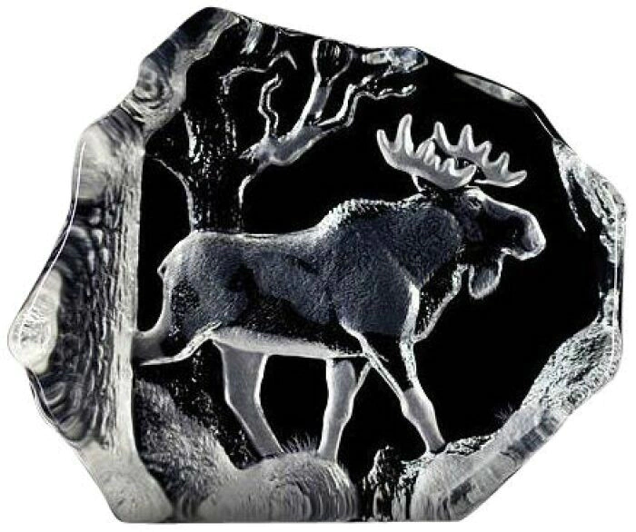 Sculpture "Moose" made of transparent crystal