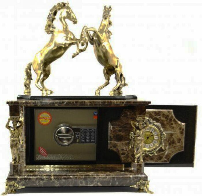 Safe clock made of Italian marble "Horses"