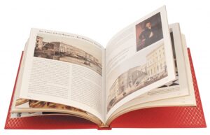 Подарочная книга в кожаном переплете "Эрмитаж" на английском