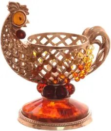 Подставка под яйцо "Курочка" из янтаря Подставка под яйцо "Курочка" из янтаря
