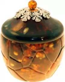 Маленькая шкатулка из янтаря