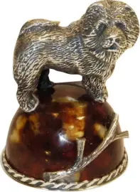 Сувенир из янтаря "Чау-чау"