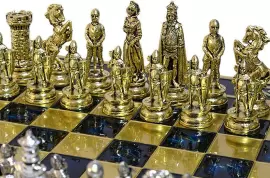 Шахматы сувенирные "Мария Стюарт" большие (узор в углах, синий)