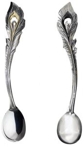 A teaspoon of "Feather"