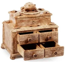 Ларец "Жаба" для денег, карельская береза Ларец "Жаба" для денег, карельская береза