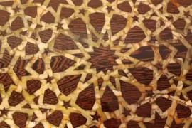 Нарды из ценных пород дерева и янтаря "Арабская Ночь"