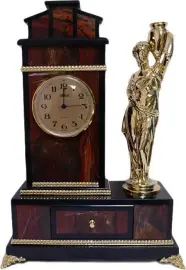 Каминные часы "Девушка с кувшином" яшма