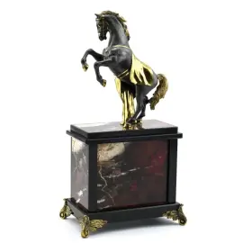 Каминные часы "Базис. Конь с попоной" (яшма, долерит)
