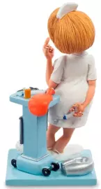 Статуэтка "Медсестра"