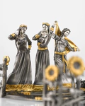 The "Razgulyai" napkin holder