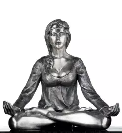 Sculpture "Meditating girl"