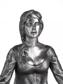 Sculpture "Meditating girl"