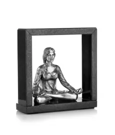 Sculpture "Meditating girl"