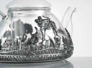 Чайник из серебра "Богатырская сила"