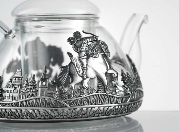 Чайник из серебра "Богатырская сила"