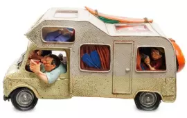 Авторская статуэтка "Автомобиль: Кемпинг", полистоун