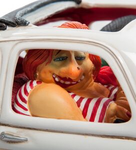 Авторская статуэтка "Автомобиль: Маленькая жемчужина", полистоун