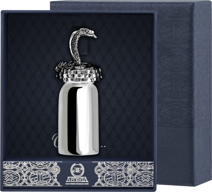 Стопка для водки из серебра "Змея"