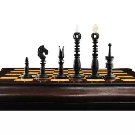 Шахматы из бивня мамонта "Калверт"
