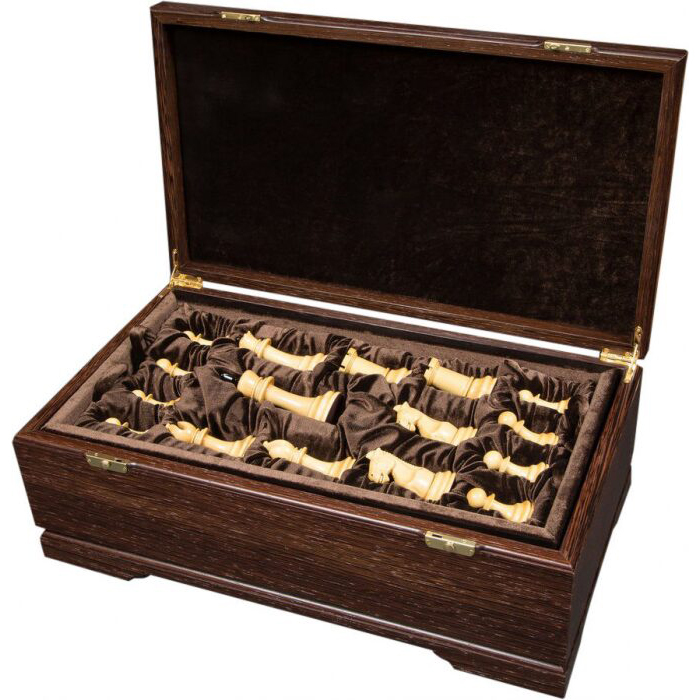 Chess made of wenge and boxwood "Staunton retro"
